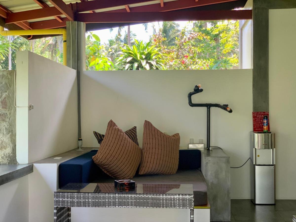 Somewhere Else Boutique Resort Mambajao Esterno foto