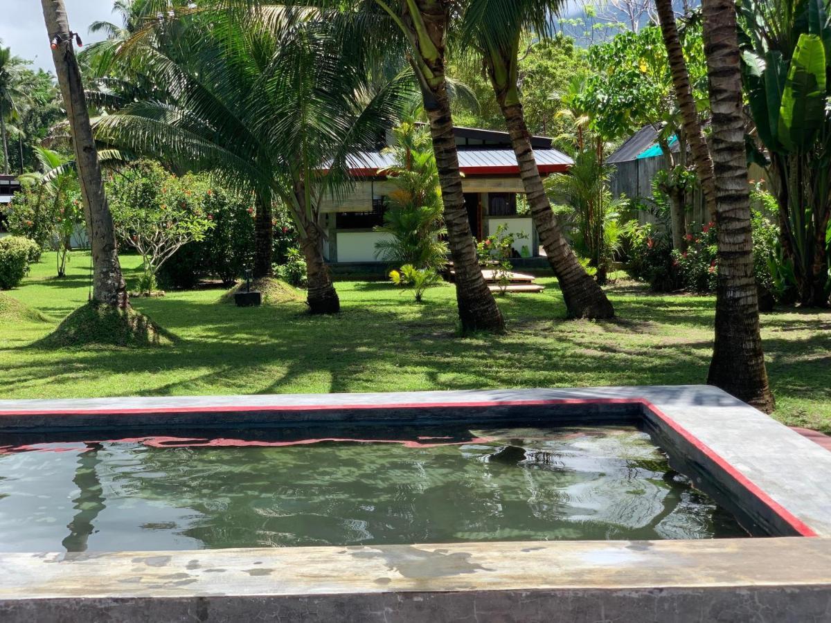 Somewhere Else Boutique Resort Mambajao Esterno foto