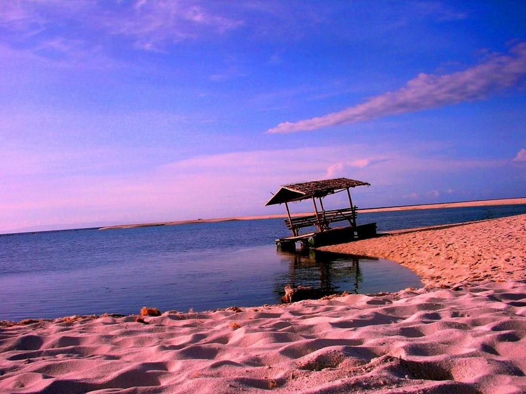 Somewhere Else Boutique Resort Mambajao Esterno foto