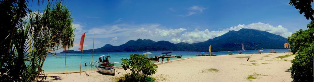 Somewhere Else Boutique Resort Mambajao Esterno foto