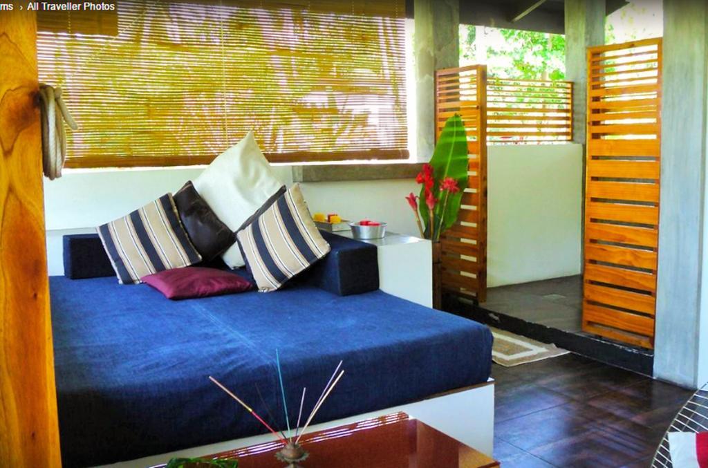 Somewhere Else Boutique Resort Mambajao Esterno foto