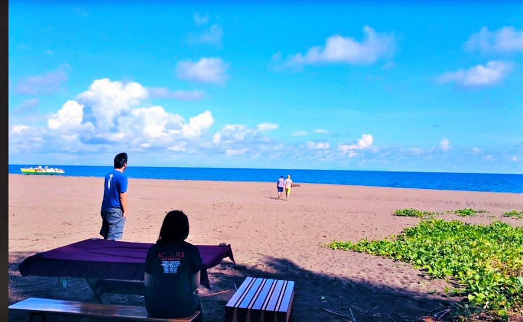 Somewhere Else Boutique Resort Mambajao Esterno foto