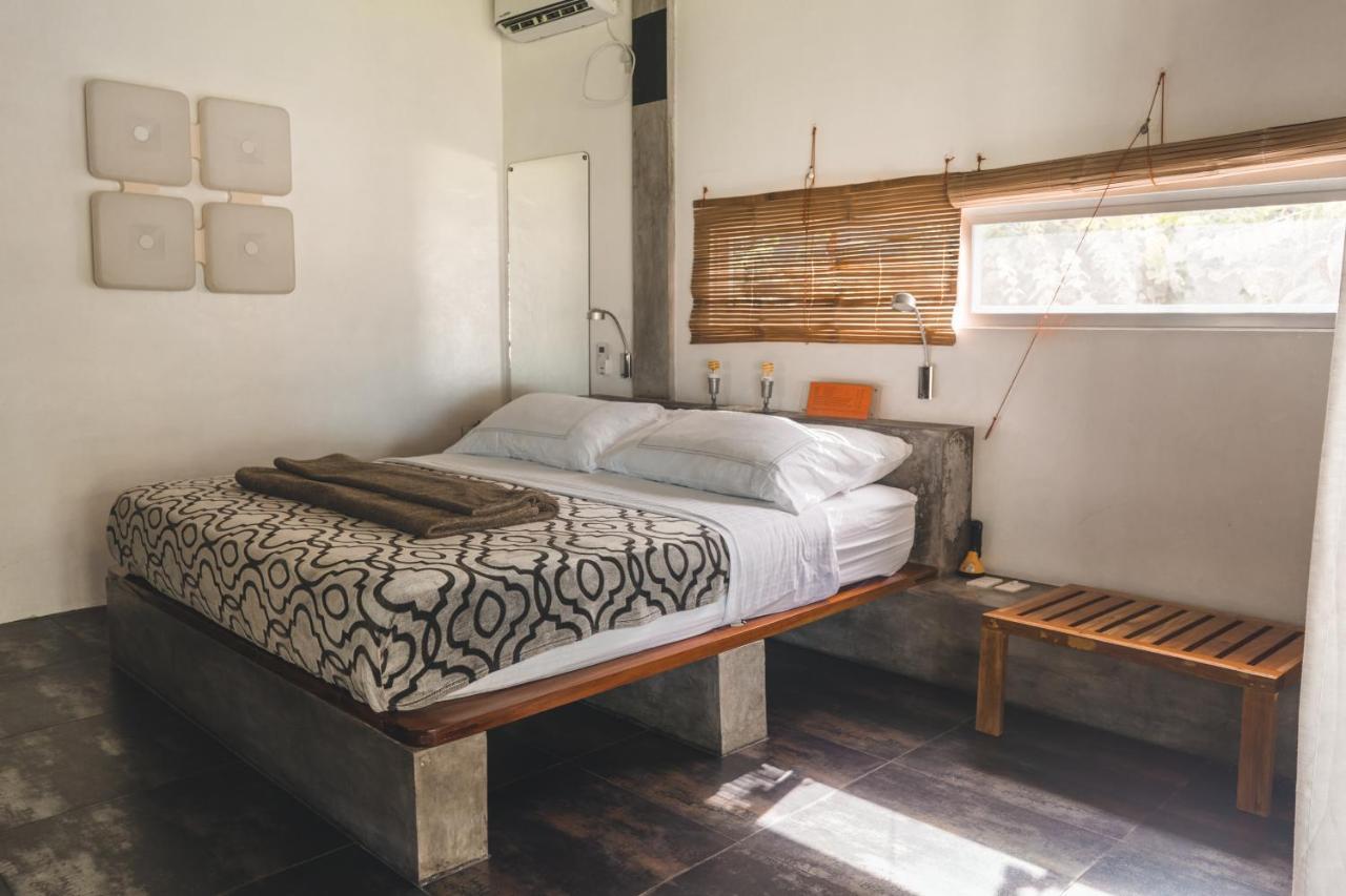 Somewhere Else Boutique Resort Mambajao Esterno foto